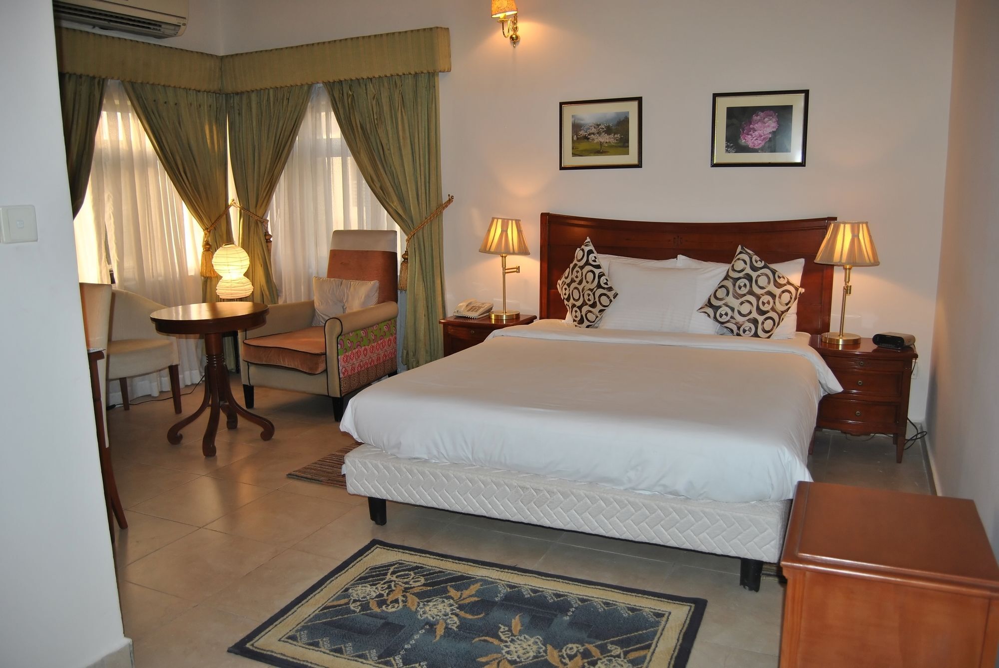Three Arms Hotel Lagos Dış mekan fotoğraf
